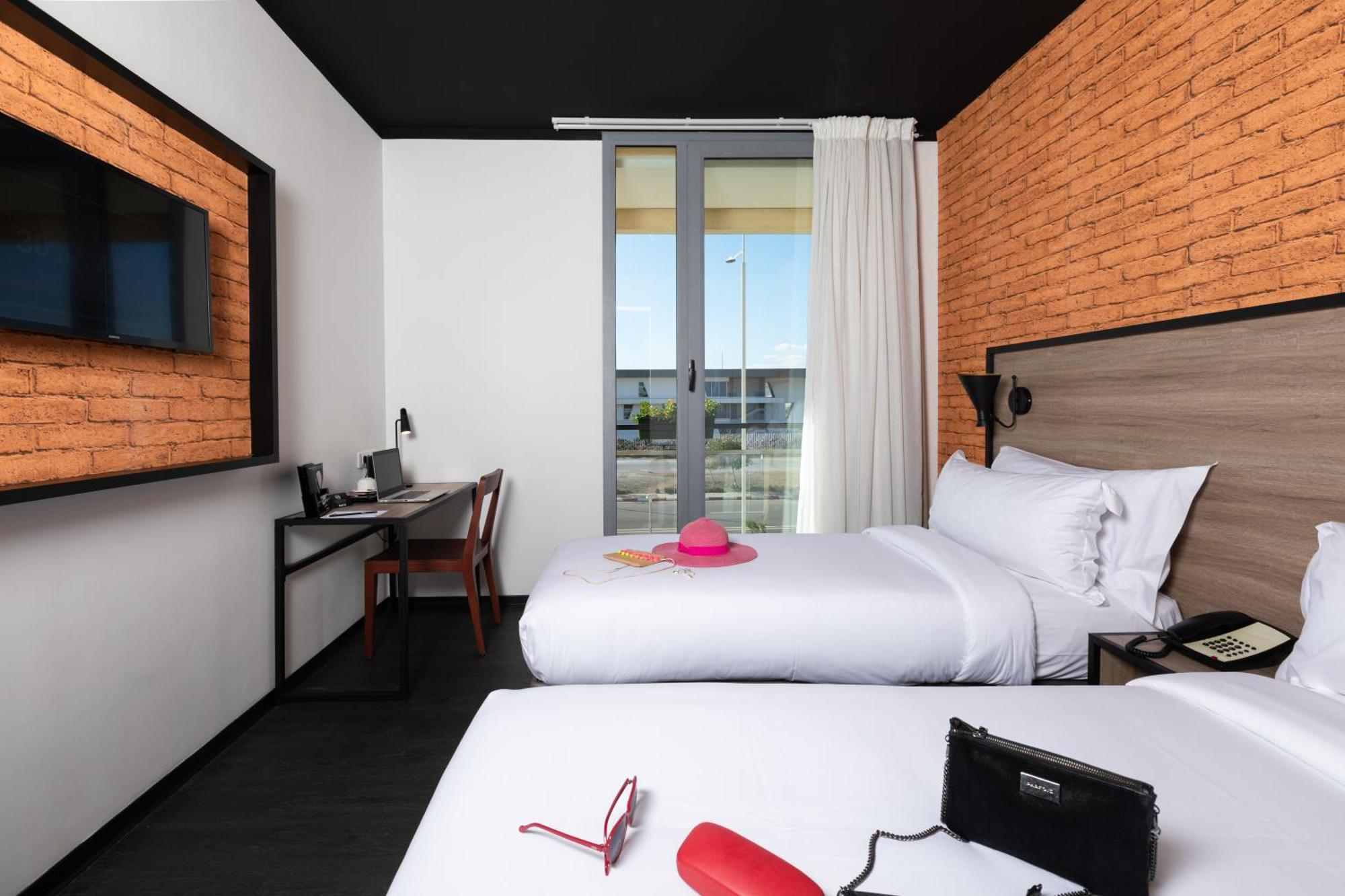 Twin Room with Balcony